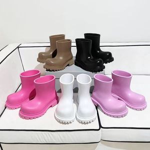 Botas de grife de luxo das mulheres botas de borracha moda verde brilhante rosa marrom preto branco botas de plataforma alta botas femininas