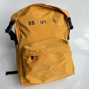 Schoolbag Designer Book حقيبة ظهر للرجال الفاخرة على ظهر الحواجز الكلاسيكية.