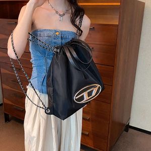 Crossbody -Bag -Designer 50% Rabatt auf beliebte Marke Unisex Bags Rucksack mit kleinem Dign Drawess für Frauen, die eine Schulterhandtasche trendy pendeln