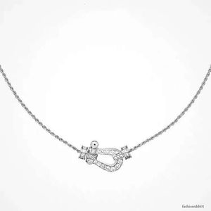 collana con ciondolo a ferro di cavallo a forma di unuove collane da donna classiche di design con catena alla clavicola placcata in oro e diamantigioielli firmati