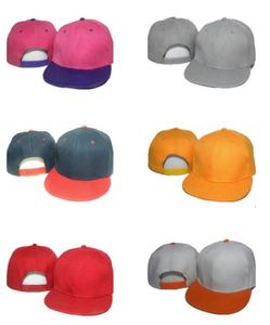 Hela senaste college student snapback hattar utomhus soprts hi hop snapbacks hattar män kvinnor mode solig hatt 10000 design caps1325580