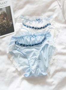 Mutandine da donna039 Bella ragazza in pizzo con fiocco Intimo per studenti in seta di latte Bianco Blu Piccoli slip femminili freschi a mezza altezza9276121