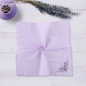 Handkerchiefs Fashionable Embroidered Pocket Handle Womens Flower Hanks 13x13 inch Large Bandage High Absorbent Pocket Towel Direct Shipping Y240326