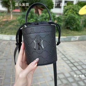 2023 Koreańskie MLB Buset Busket Nowe matowe czarne zaawansowane uczucie kobiety torba na telefon komórkowy torba Messenger Bag