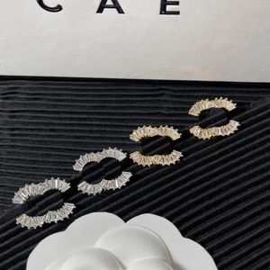 Cazibe Küpe Yüksek kaliteli küçük boyutlu kristal damızlık tasarımcı marka takı lüks tarzı kadın aşk hediyesi düğün doğum günü