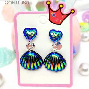 Ear Cuff Ear Cuff Baby Girl Sea Shell Pendant Earrings Clip Childrens Cute Resin Shining Earrings Charming Short and Fat Jewelry Gifts for ages 2-10 Y240326