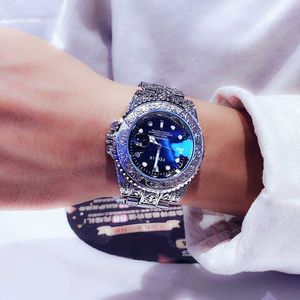 Retro High Beauty Watch for Herr Fashion Trend Night Glow Waterproof Quartz Personlig mångsidig affärsstudent