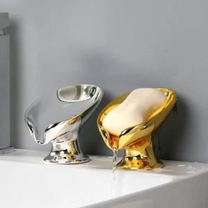 Pratos de sabão cerâmica chapeamento ouro alta qualidade criativo dreno rack armazenamento acessórios do banheiro banheiro organizador portátil 240312