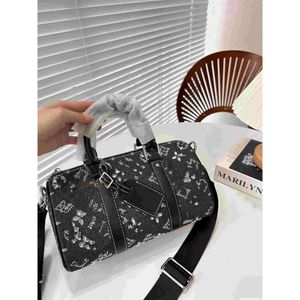 Fashion Diamond Studded Pillow Bag Luxury Designer Travel Bagage Bags Women Handbag Crossbody Men Purse