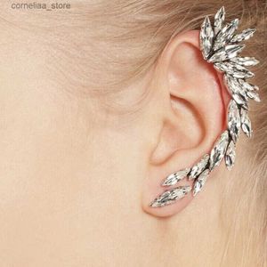 Ear Cuff Ear Cuff Bohemian unperforated crystal rhinestone earrings with cuffs wrapped in screw clip earrings womens fashion earrings jewelry Bijoux Y240326