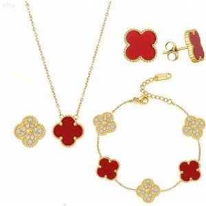 Wholesale Luxury Women Fashion Jewelry 18k Gold Plated Lucky Diamond Double Sided Stainless Steel Four Leaf Clover Set