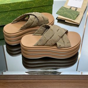 Cross Strap Slippers Women Shoes Comfort Designer Slipper Platform Slides Sponge Cake Waterproof Summer Beach Sandals Peep Toe Mules Canvas Leather