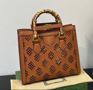 Frau Bambus Handtaschen Schultertaschen Bambus Designer Tasche aushöhlen Umhängetasche Einkaufstasche Mode Leder 5A