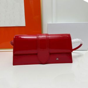 Retr Red Bag Shoulder Bag Jacquemues High Quality Lacquer Leather Womens Underarm Bag Crossbody Bag Classic Bright Leather Flip Lipstick Bag Stick Bag Wallet