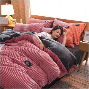 Athlon Luxury Velvet Bedcover Set, andningsbara sängkläder med hörnfästelement, lätt täckt täcke, alla årstider