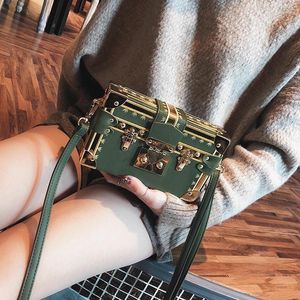 حقائب المساء WTYL عتيقة مربع Crossbody للنساء مصممة حقائب اليد عالية الجودة أزياء أنيقة كيس الكتف حقيبة الكتف