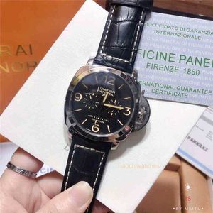 2024 Panerais Fashion Mens Watches Designer Top Brand Leather Strap Waterproof Chronograph Sport Wrist for Casual Calendar Arm Warwatches Style Luminors