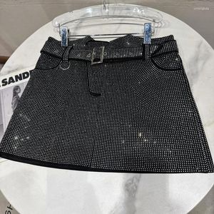 Saias 2024 coleção de verão strass diamantes preto curto bodycon saia cinto mulheres