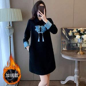 Neues, superschönes besticktes Kleid im chinesischen Stil für Damen im Frühjahr 2024, neues, schlankmachendes, hochwertiges schwarzes Plüschkleid im westlichen Stil