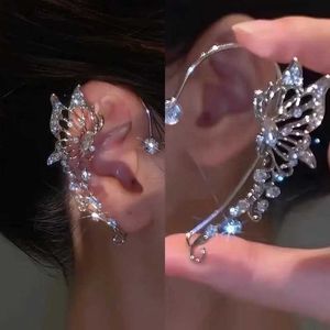 Ear Cuff Ear Cuff Fashionable Elf Butterfly Ear Sleeves with No Perforation Clip Earring Clip Female Ear Clip Exquisite Sparkling Crystal Ear Sleeves Jewelry Y24032