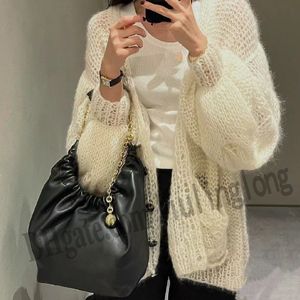 10a lüks deri sıkma tote tasarımcı omuz çantaları kırmızı siyah yumuşak kuzu derisi moda kadınlar büyük uzay bayan açık seyahat çantası altın zincirleri crossbody