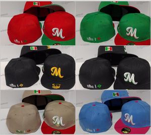 21 colori 2024 Mens Gold Lettera M Cappelli da baseball aderenti Blu Rosa Colore Piatto Full Size Tappi chiusi Verde scuro Messico Cappello a tesa piatta Hip Hop Classico Cappello sportivo M27-02