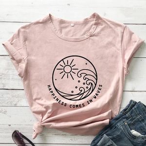 女性のTシャツの幸福が波に登録されていますTシャツかわいい夏休みTシャツ面白い女性半袖ホリデービーチTシャツトップ