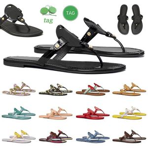 Designer Charm Slippers Sliders Sandals Slides Woman Famous Black Brown Nude Leather Plat-Form Runner Womens Shoes Summer Beach Flip Flops Clogs Sandels