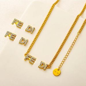 Luxury Designer Brand 18K Gold Plated Women's Jewelry Set New Love Gift Crystal Necklace Romantic Style Christmas Earrings Minimalist Design Boutique Jewelry Set