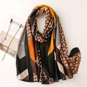 Mode Autumn Women Viscose Scarf Bohemian Patchwork Floral Beach Hijab Shawls and Wraps Female Foulards Echarpe Muslim Sjaal