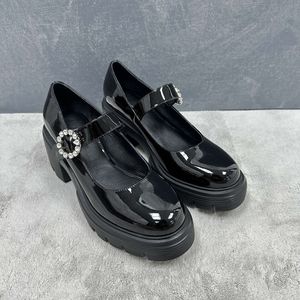 Chunyuan 2024 Spring/Summer New Sw 두께 Mary Jane 여성 하이힐 버클 진짜 단일 작은 가죽 신발