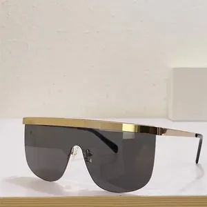 Occhiali da sole Donne di Grandi Dimensioni 2024 Grande Cornice Quadrata Flat Top Rivetto Lenti Sfumate Occhiali da Sole Donna Uomo Vintage Specchio Shades UV400