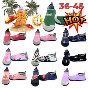 الأحذية الرياضية Gai Sandals الرجال والنساء Wadings الأحذية حافي القدمين سبورنج سبورنج مياه أحذية في الهواء الطلق شاطئ زوجين كريك الأزرق حجم 34-45 يورو