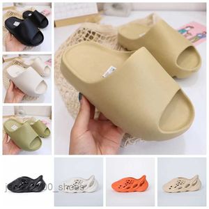 Fashion Designer Infant Youth Kids Slipper big toddler Bone Slide Rubber shoes Clog sandal acoustic eva Black Moon Grey Slippers baby Tainers soot Beach Sandals