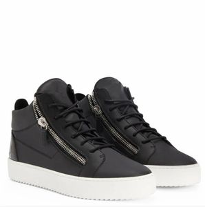 Eleganta märke popskor blixtlås sneaker kriss plus mid-top sneakers plattform tjocka sulor snörning tränare svart vitt patent läder runda tårskor med ruta 38-46