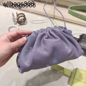 Bottegvenetas Pouch Handbag Mini Designer Smooth Cloud Bag One Shoulder Messenger Small X2z8