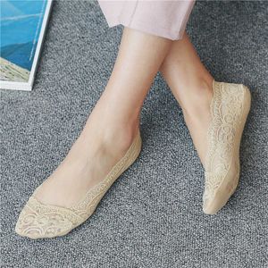 Summer and Autumn Lace Boat Socks Womens Cotton Sole Invisible Socks Non slip Solid Color Zhuji Socks Childrens Low Top Shallow Mouth Socks