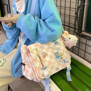 Omuz çantaları Japon sevimli kadınlar ekose messenger bayanlar crossbody çanta tatlı genç kızlar dama tahtası çanta