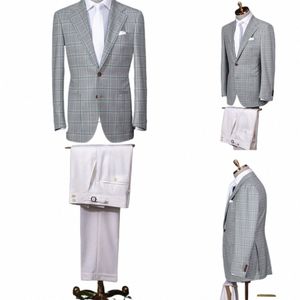 Graue Herrenanzüge Maßgeschneiderter 2-teiliger Blazer Weiße Hosen Spitzenrevers Einreiher Plaid Hochzeit Slim Fit Maßgeschneidert Plus Size 88GF #