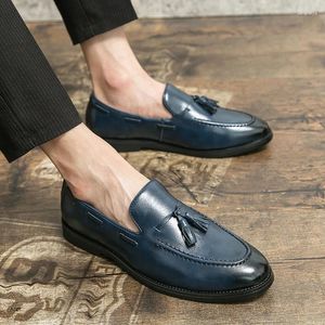 Casual Shoes Men's Loafers Formella företag Social Office Fransed Leather High Quality Flats Male Walking Slip-On