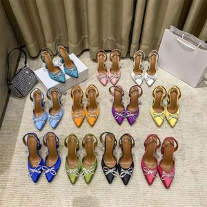 AMINA MUADDI Kobiety Pumps High Obcasy Sukiety Buty Designer Crystal Crystal Crystal Complezed Pumps Buty buty szpula Obcasy Sandały Kobiet Luksusowe sukienki Sandał