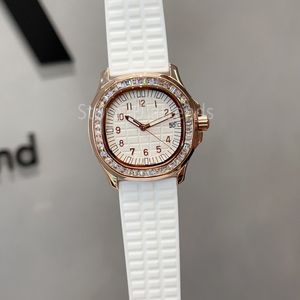 Top Fashion Quartz Watch Women Gold Silver Dial Rectangle Rhinestone Bezel Sapphire Glass 35.6mm Classic Wristwatch Ladies Rubber Strap Clock 562T