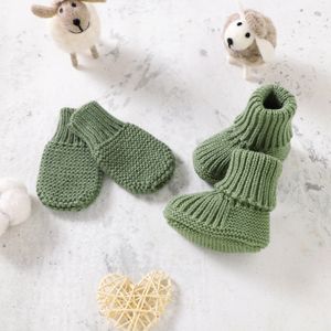 Born Baby Shoes Guanti Set Knit Infant Girl Boy Stivali Mitten Fashion Solid 2PC Bambino Kid SlipOn Letto fatto a mano 018M 240313