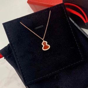 S925 Sterling Silver Red Gourd Necklace Lucky Necklace Inlaid med Red Agate Sterling Silver Anti Allergy Lady Neckl207U
