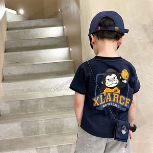 2024 Summer Boys T-shirts Kids Cartoon Monkey Basketball Letter Tryckt Tees Fashion Children Chort Sleeve Casual Tops Z7358