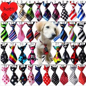 Hundkläder 50st Pet Tie Bowties Solid Justerbara kattbröllopstillbehör Slipsar Band Semesterprodukter