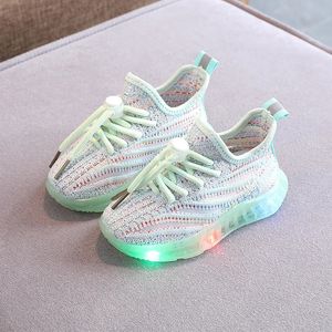 Размер 2130, светодиодная детская светящаяся обувь, светящиеся детские спортивные кроссовки для мальчиков и девочек, дышащие светодиодные вспышки для малышей, 240313