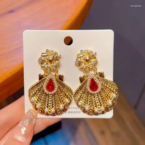 Dangle Earrings Women's Vintage Shell Shape Earring Romantic Red Crystal Delicate Korean Fashion Jewellery Exquisite Charm Jewelry