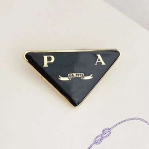 Pins Brooches Luxury Designer Prad Brooches Fashion Mens Mens Brand Brouch