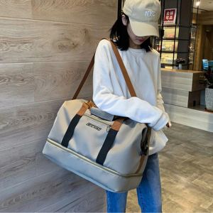 Briefcases Fashion Travel Bags For Women Large Capacity Men's Sports bag Waterproof Weekend Sac Voyage Female Messenger Bag Dry And Wet